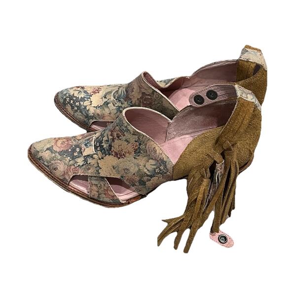 Miss Macie Floral Pointed Toe Fringe Detail Women's Booties Shoes Size 8.5 - Picture 1 of 7
